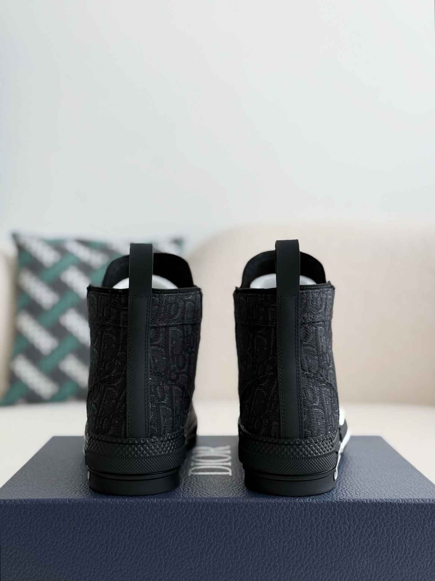 Dior B23 High-Top Sneaker in Black Dior Oblique Jacquard