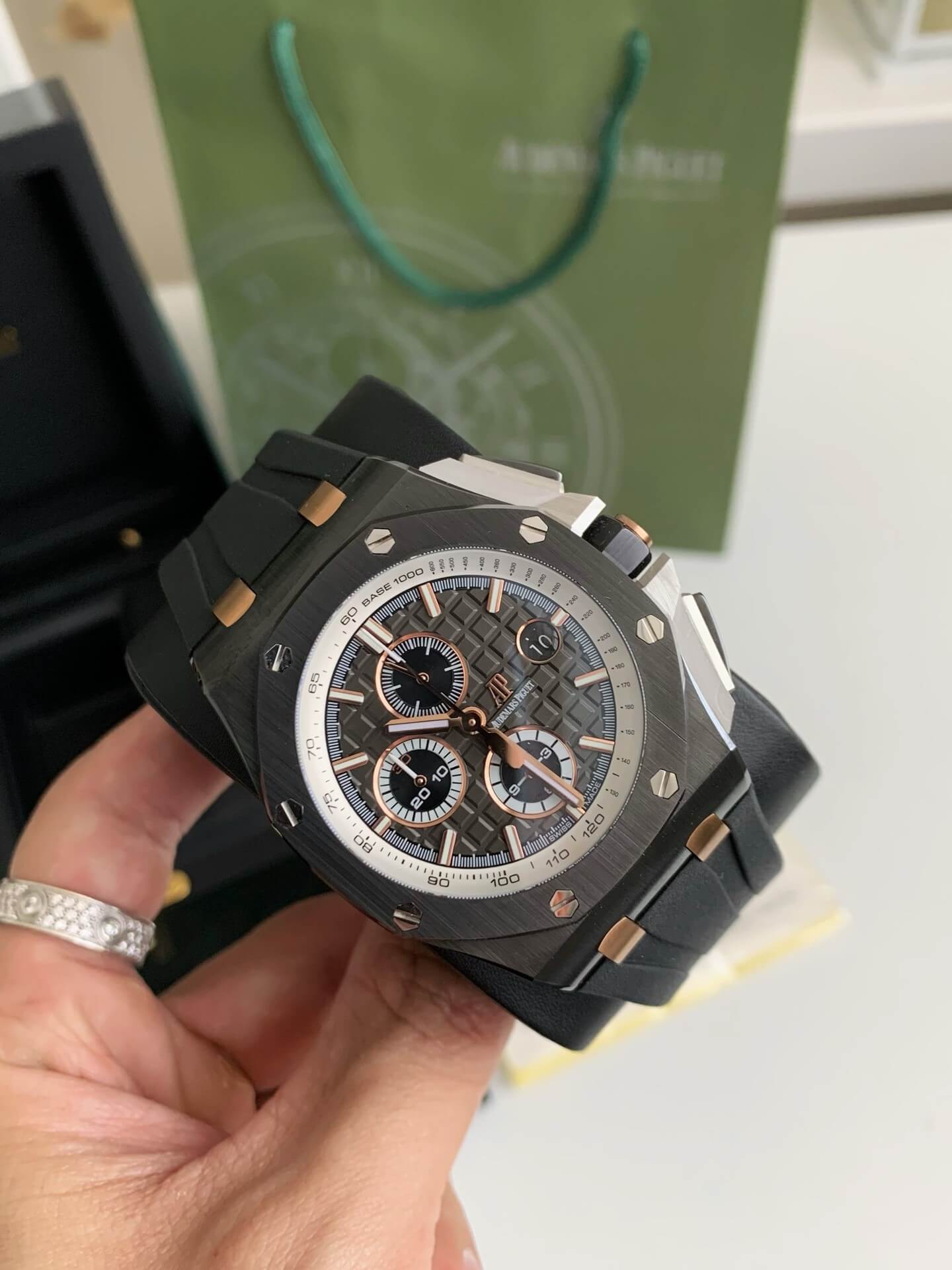 Audemars Piguet Royal Oak Offshore Selfwinding Chronograph Ref. 26405CE – Black Ceramic, Grey Dial