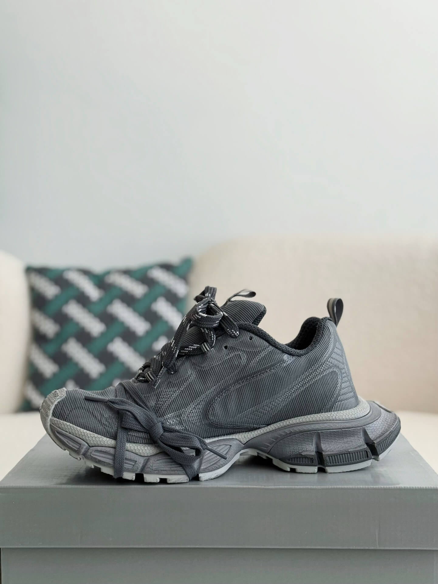 Balenciaga 3XL Sneaker – Anthracite / Dark Grey