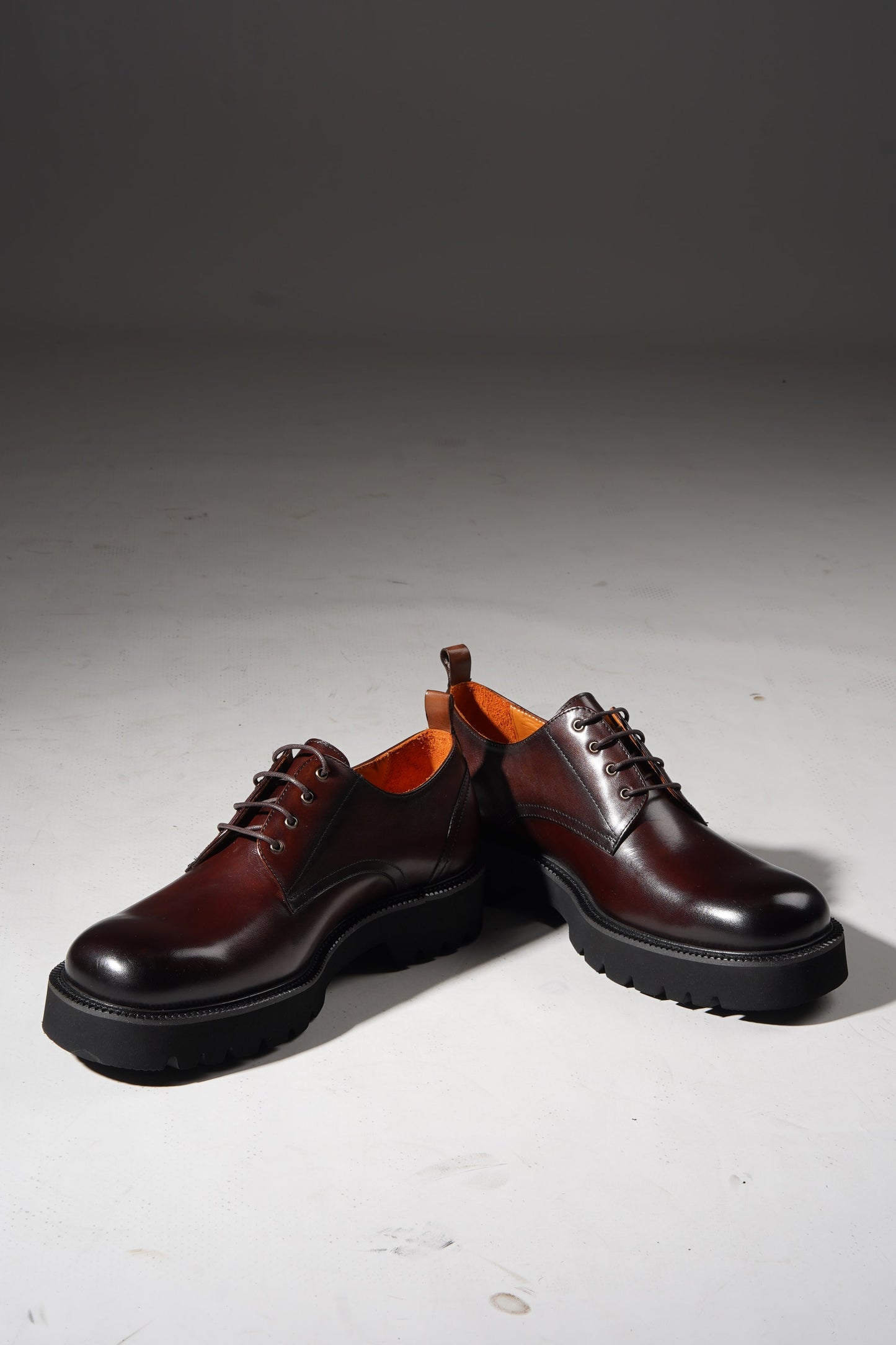 Brown Leather Modern Derby Shoes for the Urban Explorer