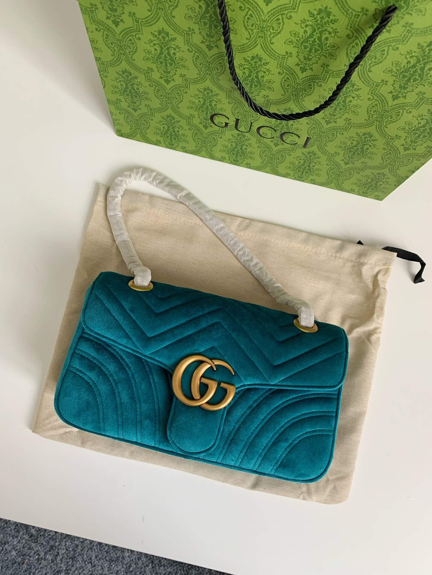 Gucci velvet shops crossbody bag