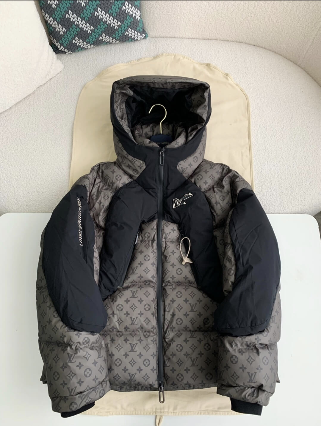 Louis Vuitton 2054 Monogram Puffer Jacket Grey Heat Reactive