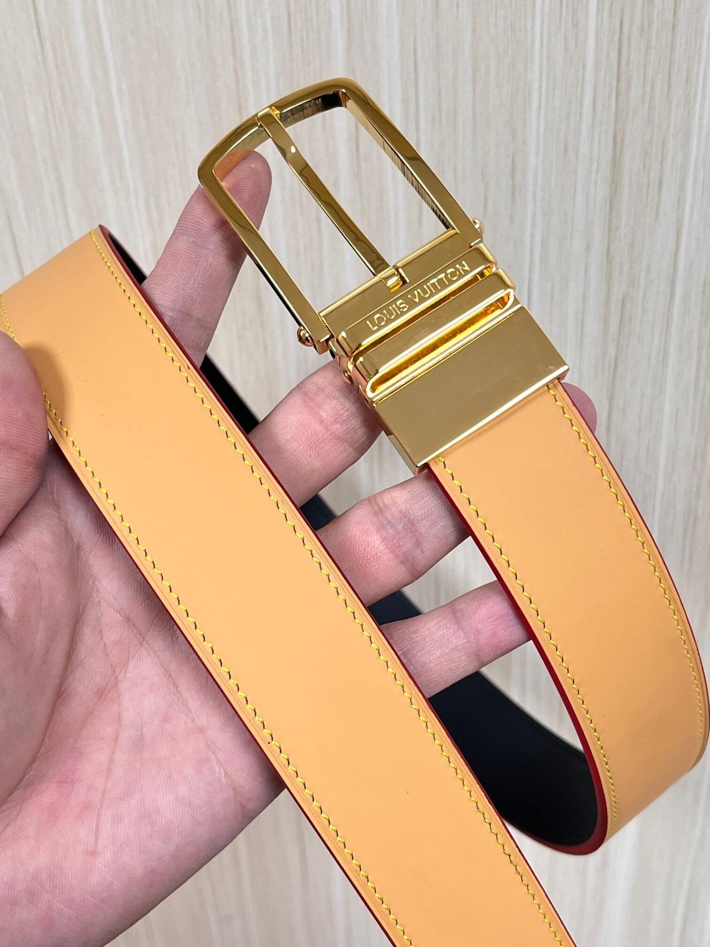 Louis Vuitton LV Corner Pin Trunk 35mm Reversible Belt Vachetta & Black - Gold Buckle