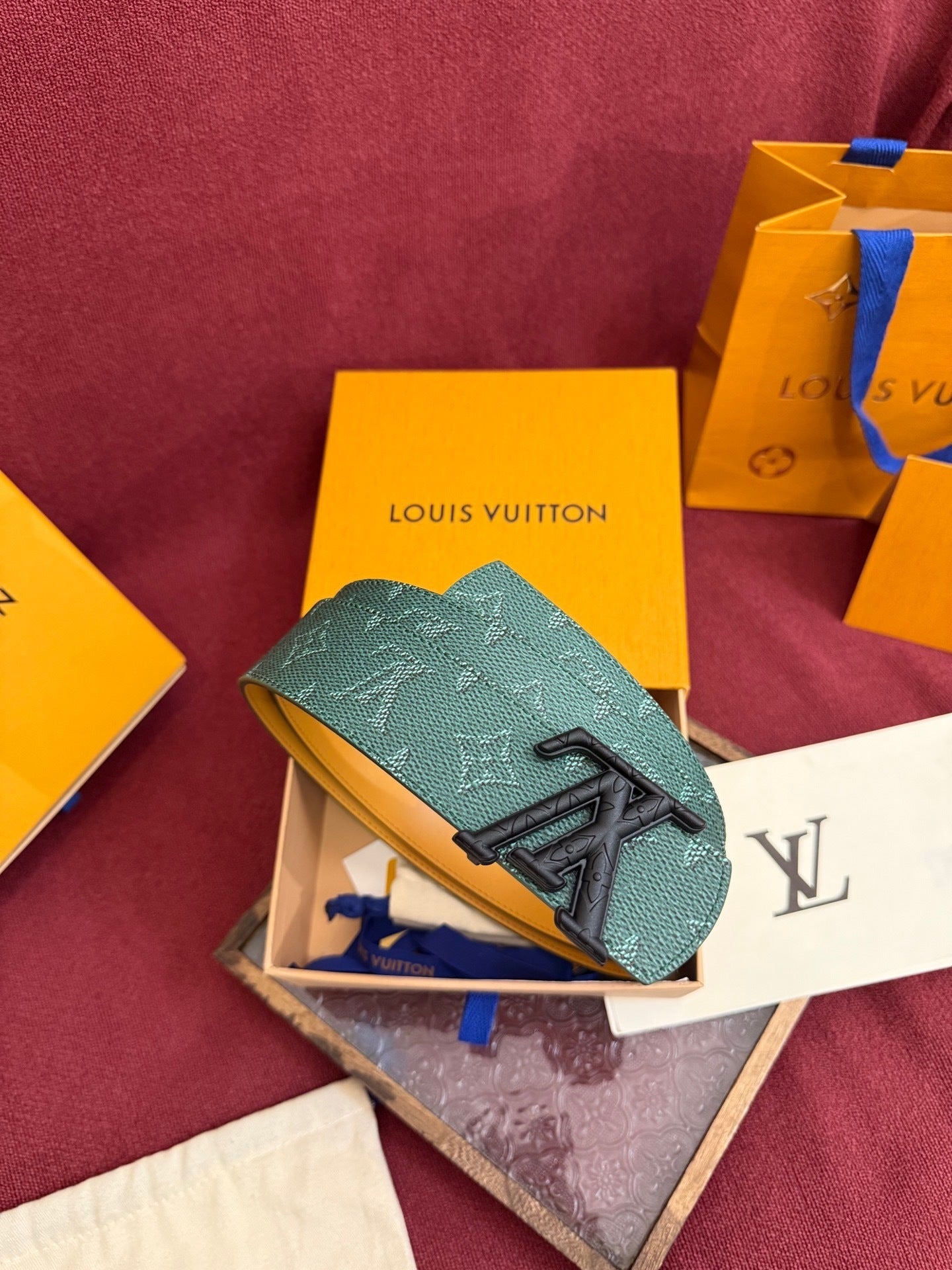 Louis Vuitton LV Dimension 40mm Reversible Belt Malachite Green - Matte Black Buckle