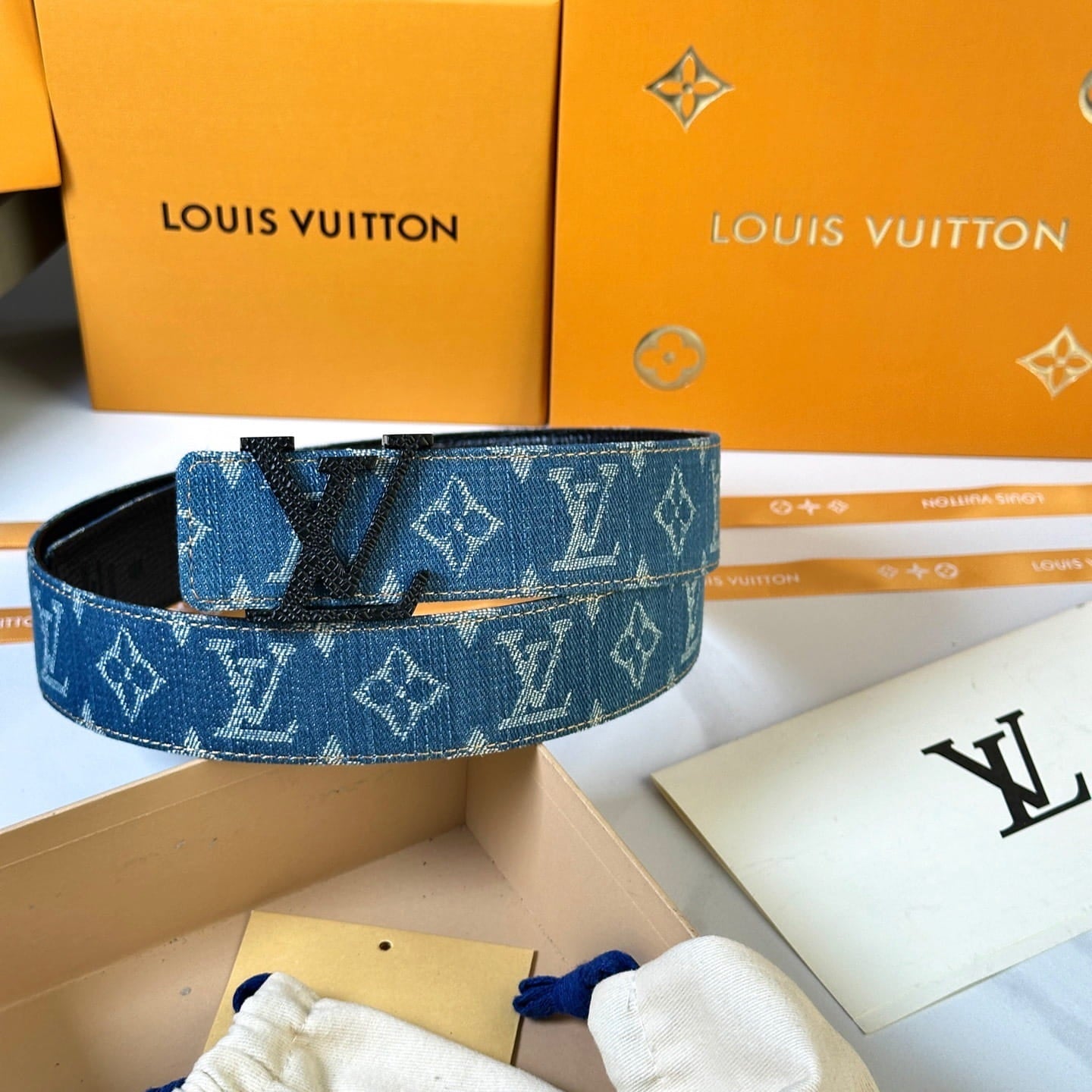 Louis Vuitton LV Dimension Monogram Denim Flower 40mm Reversible Belt - Black Textured Buckle