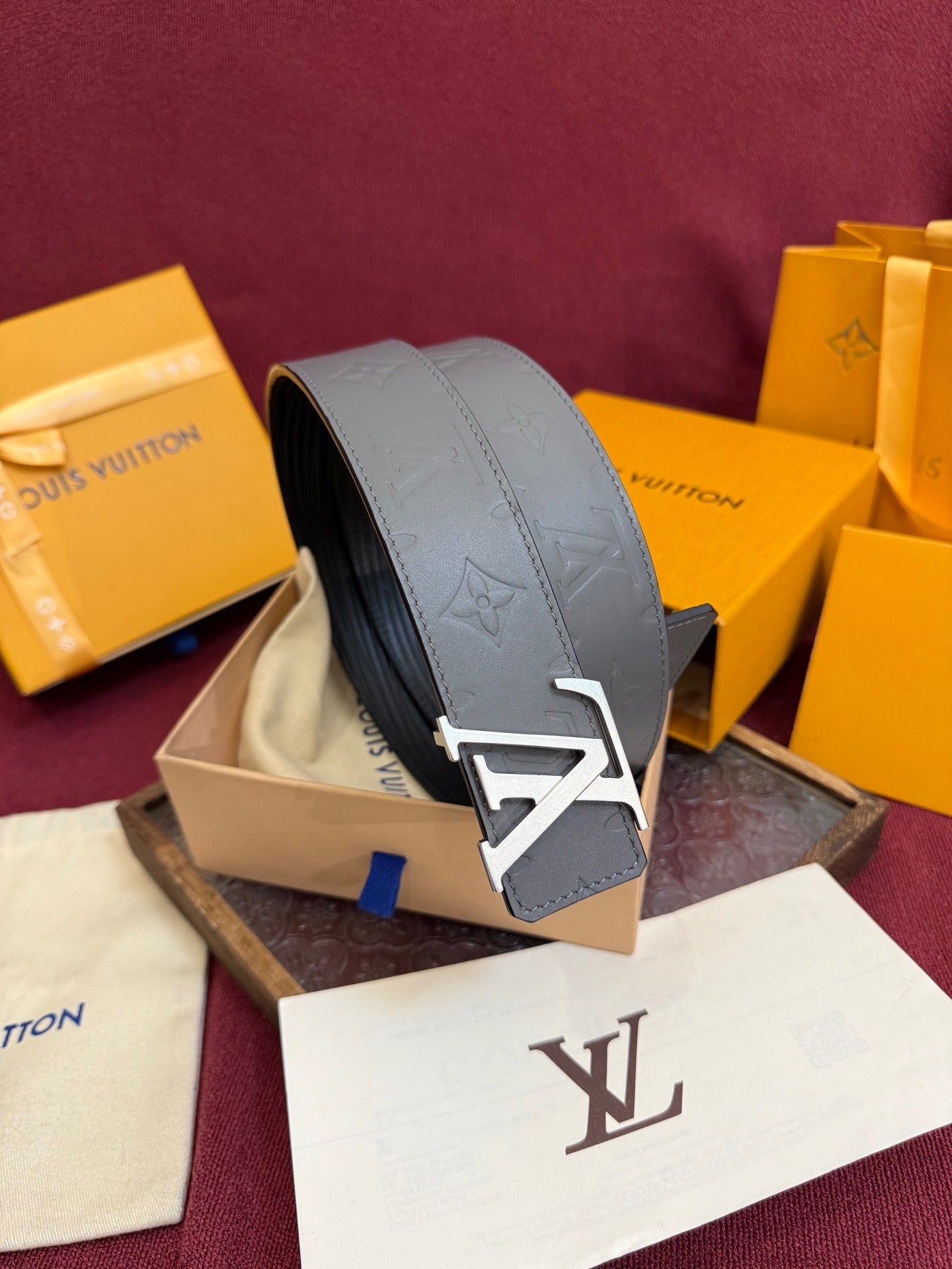 Louis Vuitton LV Initiales 40mm Reversible Belt Monogram Shadow Leather Grey - Silver Buckle