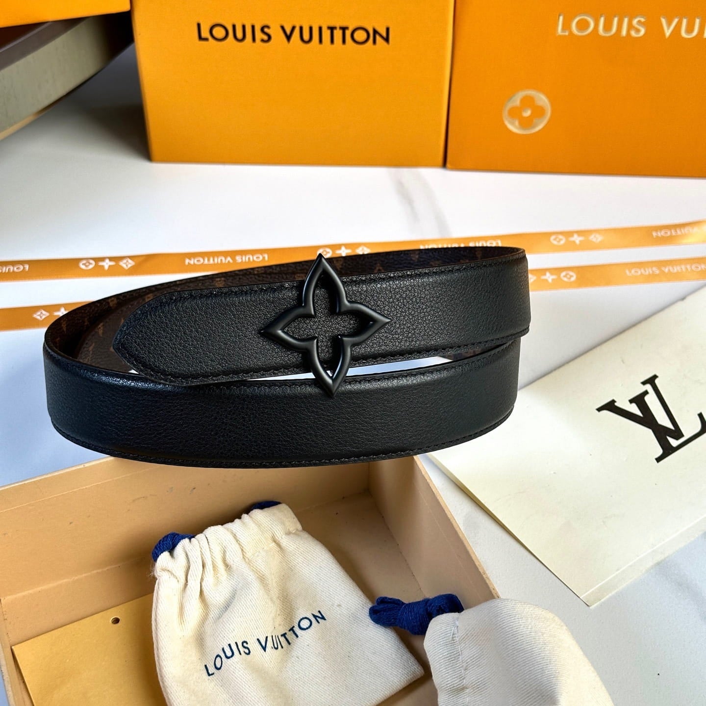 Louis Vuitton LV Women's Monogram Canvas 30mm Reversible Belt - Matte Black Flowergram Buckle