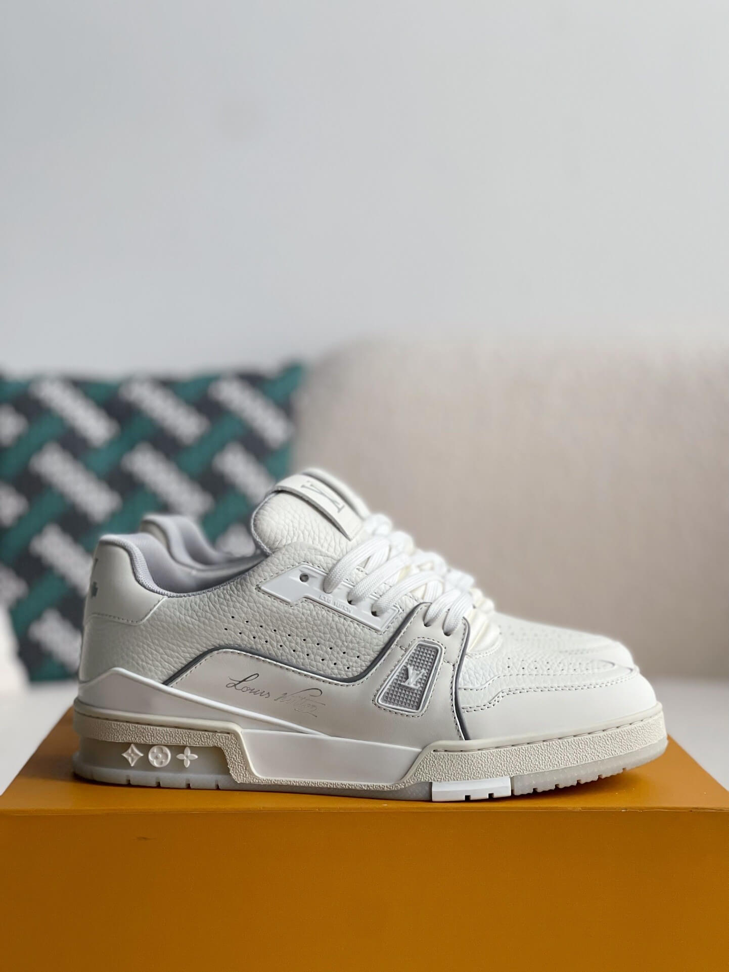 Louis Vuitton LV Trainer – White & Grey Grained Calf Leather