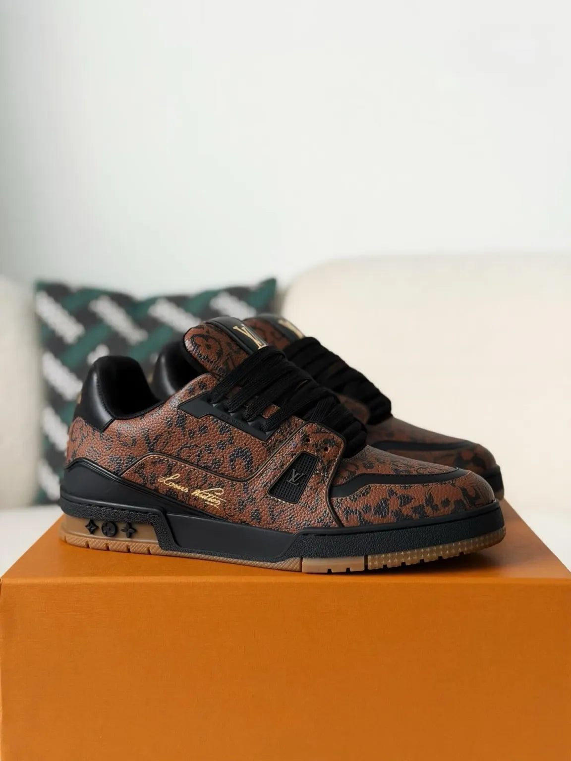Louis Vuitton Trainer Sneaker – Brown & Black Monogram Leather