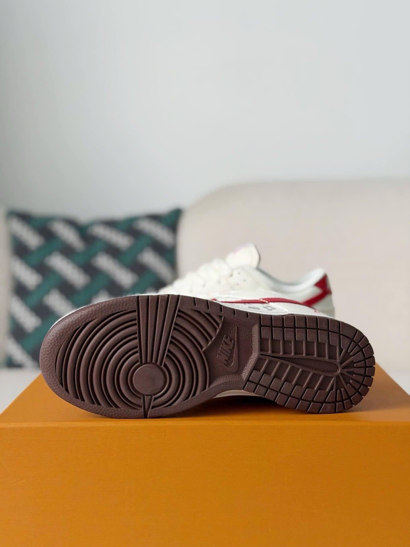 Louis Vuitton x Nike Dunk Low – Hello Kitty & Sanrio Edition White/Red