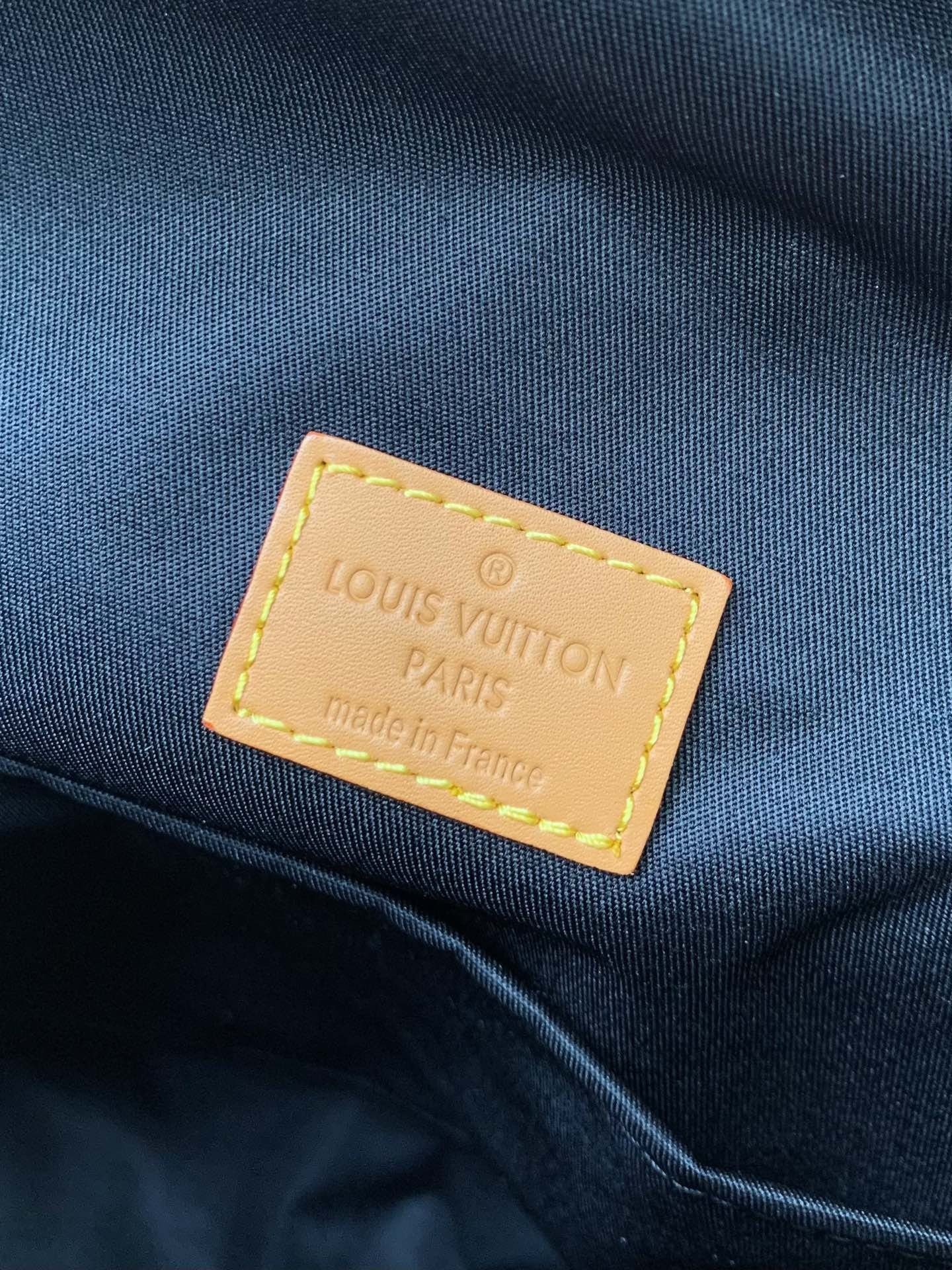 Louis Vuitton Keepall Bandoulière 25 Monogram Canvas (Blue Embellished Edition)