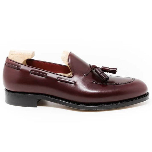Luxurious Italian Marble Patina Tassel Loafer – side view with shoe tree, highlighting Italian Marble Patina Leather and integrated anti-skid rubber sole for a comfortable fit.