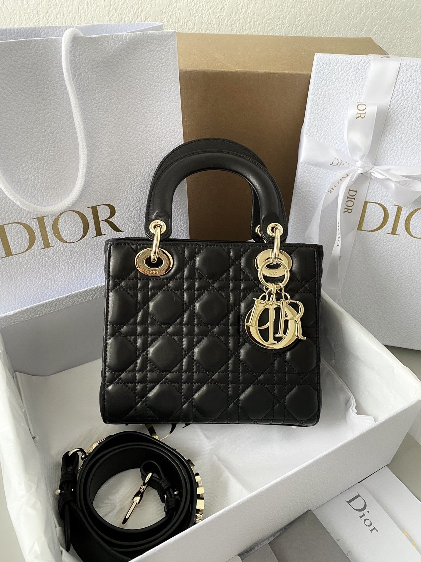 Black bag dior sale