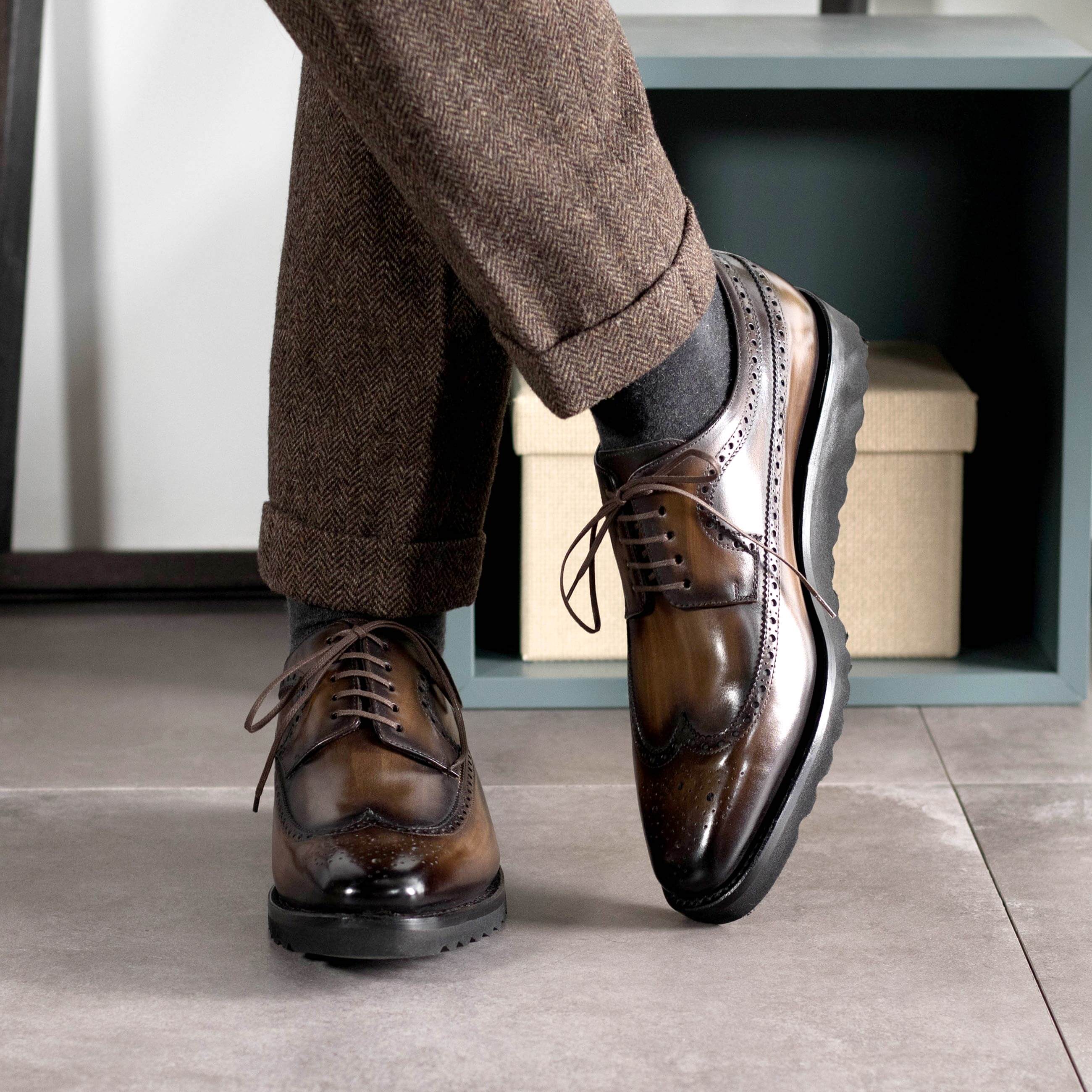 Bespoke Brown Patina Longwing Blucher Oxfords | Men's Made-to-Order Dress Shoes Hollo Shoe Bespoke Brown Patina Longwing Blucher Oxfords | Men's Made-to-Order Dress Shoes Hollo Shoe