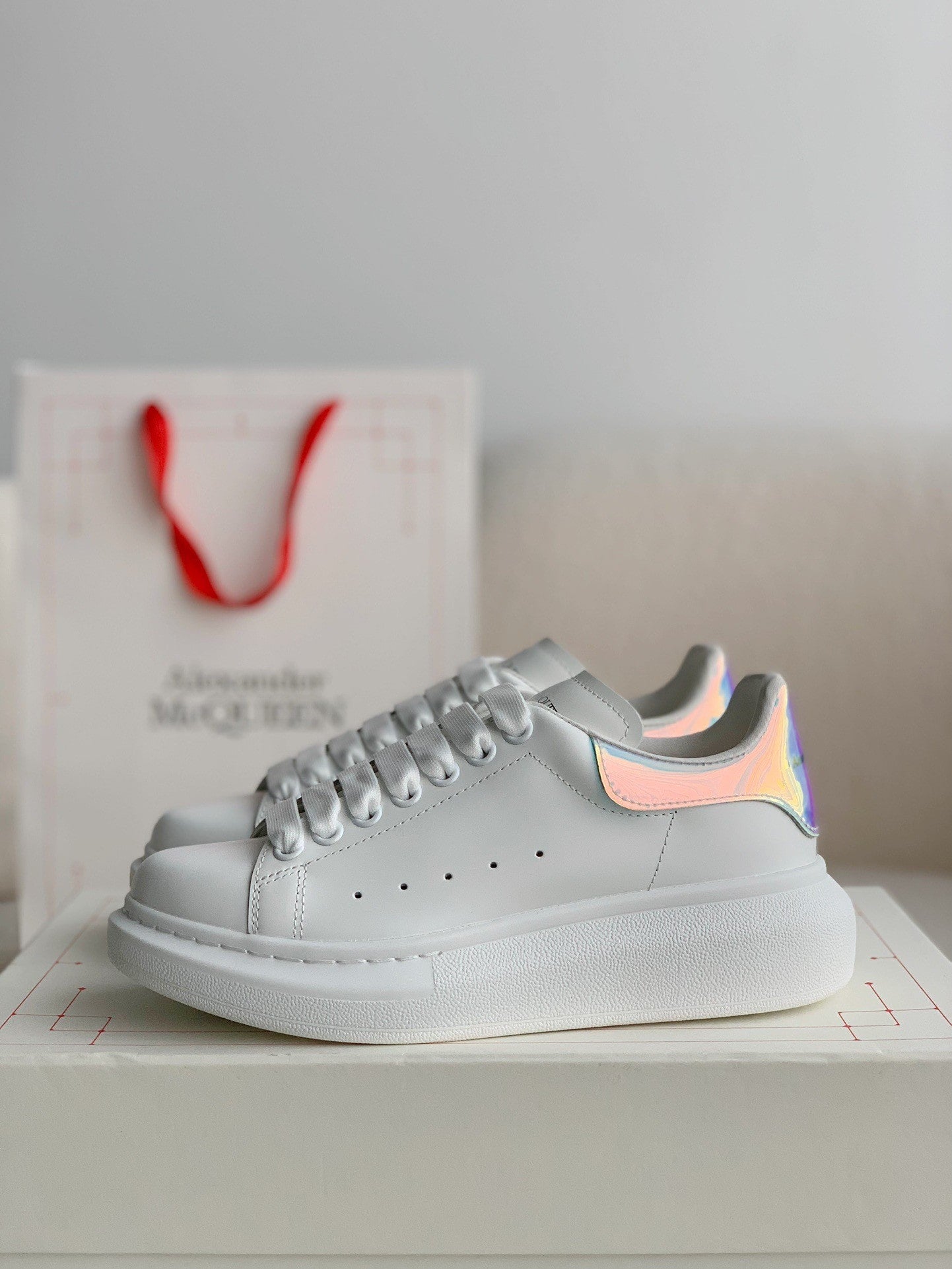 Alexander McQueen Oversized Sneaker White Iridescent Glitter Size 44 EU / 11 US Women main image 2