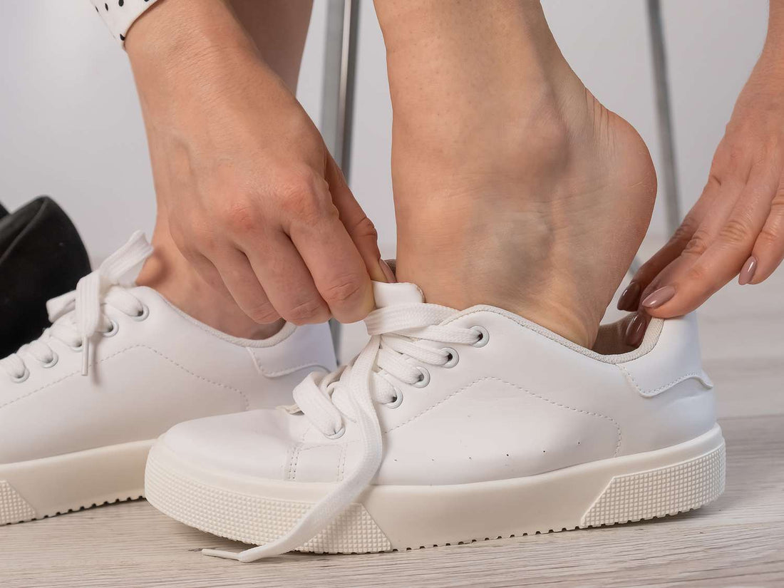 The Wide Foot Manifesto: Why Standard Sizing is a Lie (and the 4E Luxury Fix)
