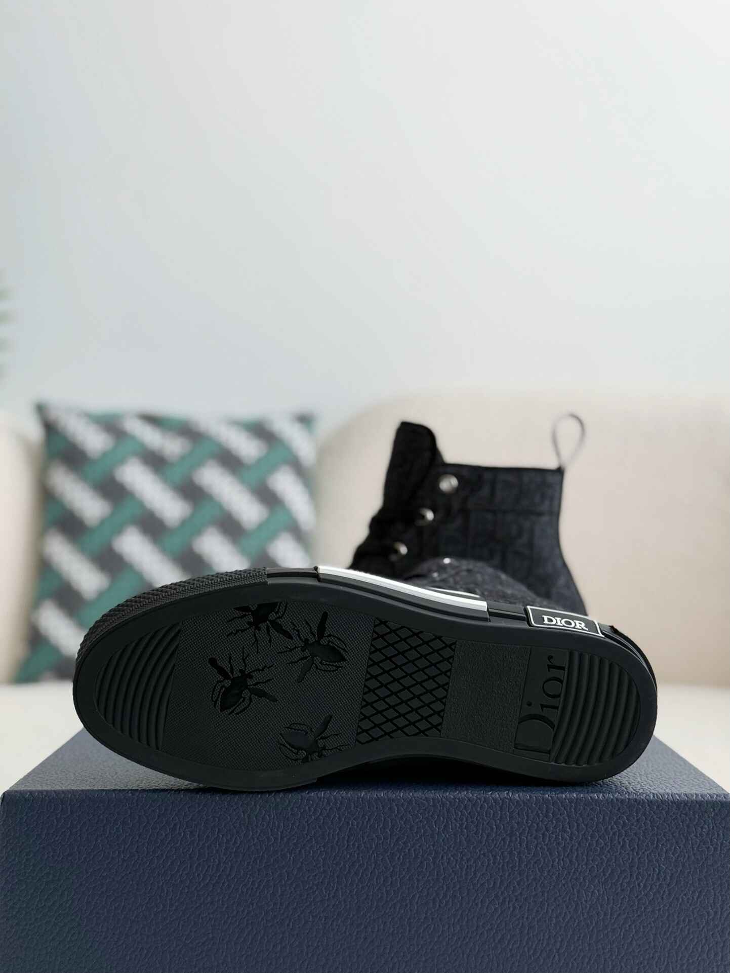 Dior B23 High-Top Sneaker in Black Dior Oblique Jacquard – Hollo Shoe