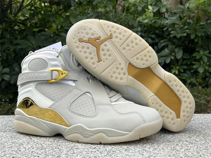 Air Jordan 8 Retro Champagne Sneaker Hollo Shoe