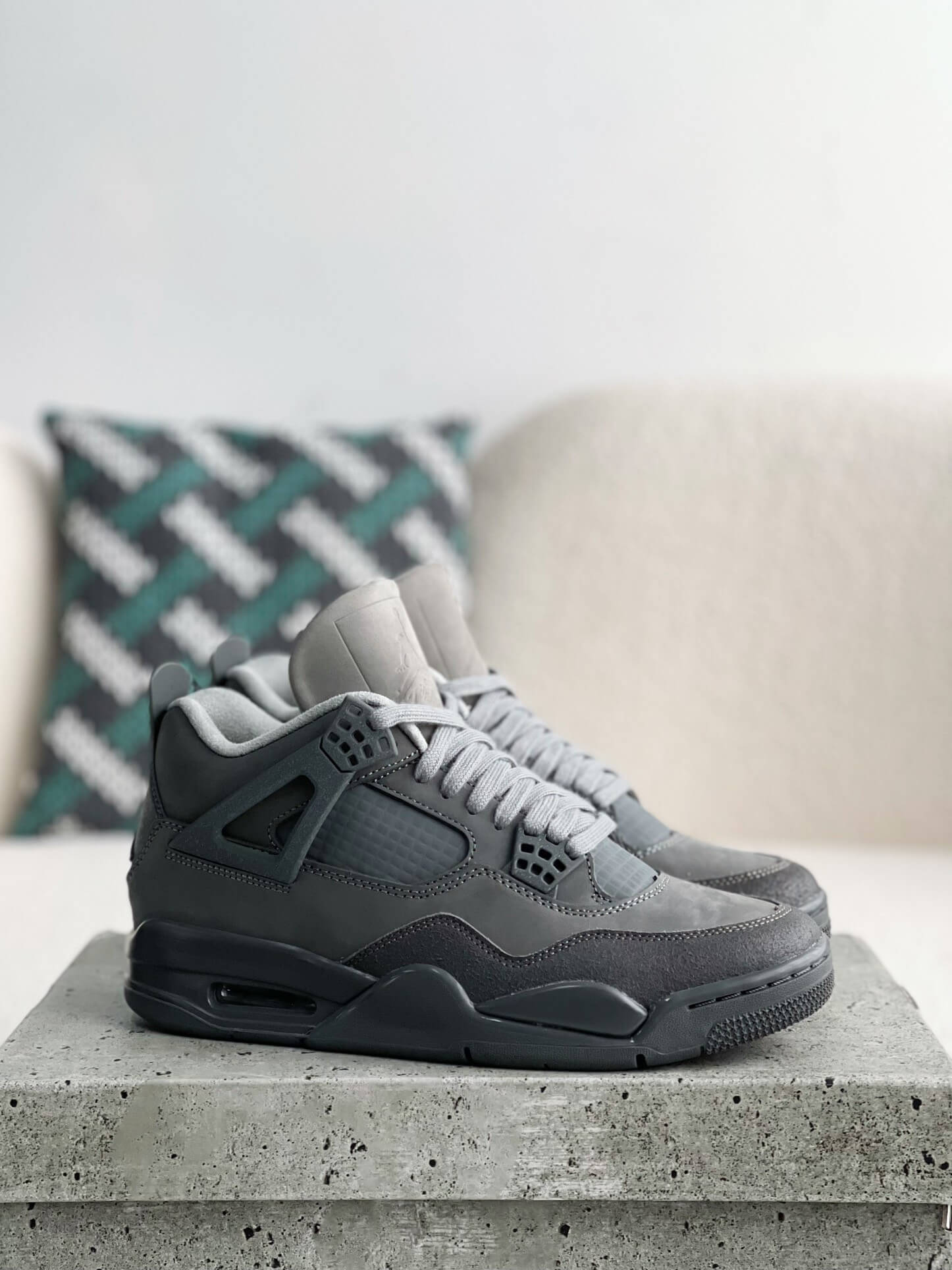 Air Jordan 4 Retro Dark Grey 38