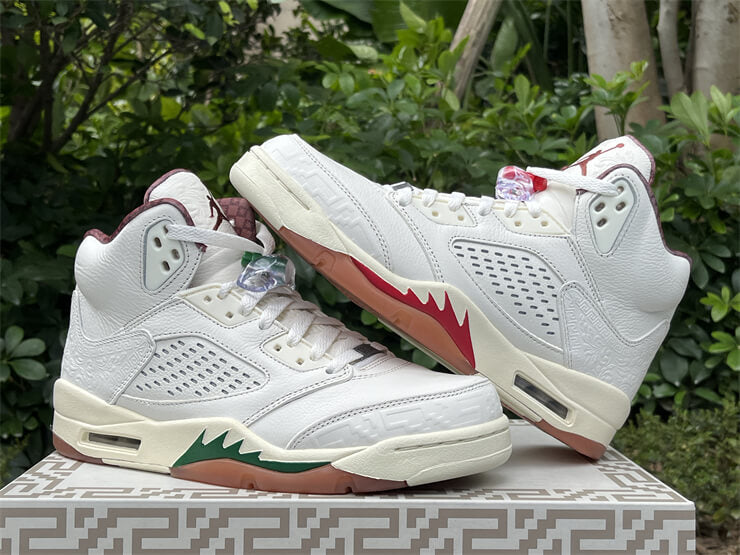 Air Jordan 5 Retro "El Grito" Sneaker