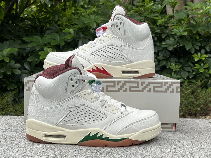 Air Jordan 5 Retro "El Grito" Sneaker