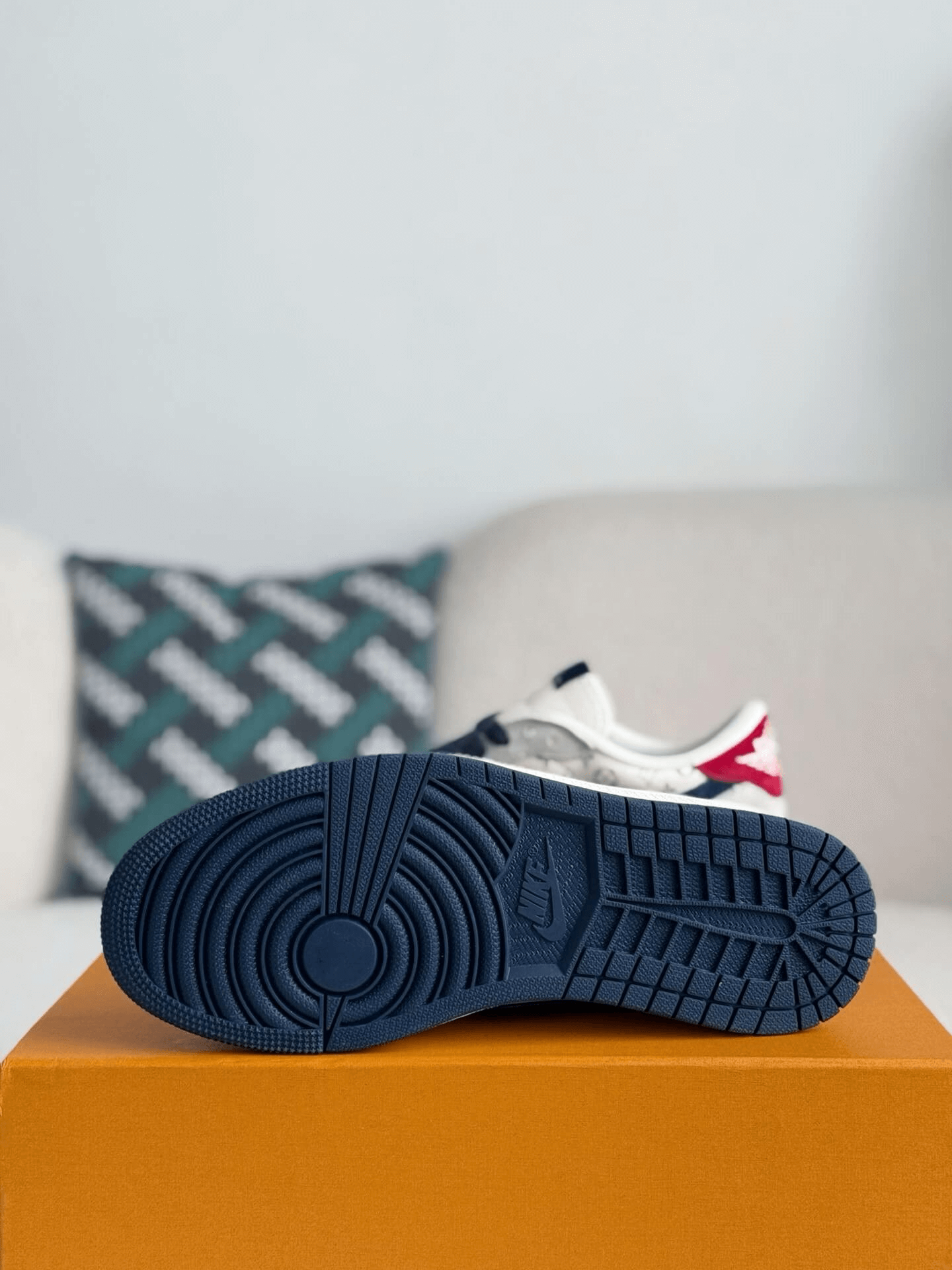 Louis Vuitton x Nike SB Dunk Low White Monogram Navy Red