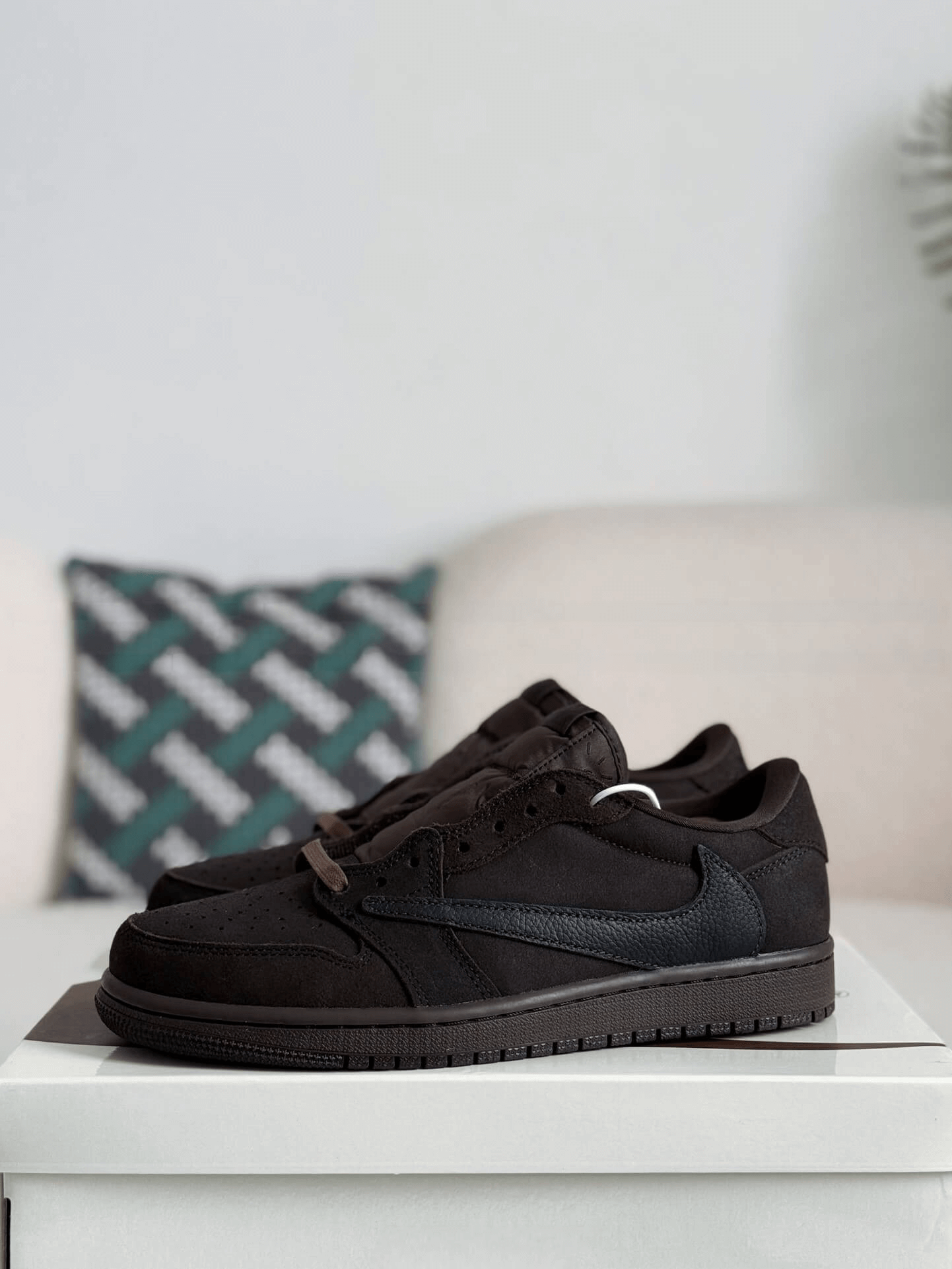 Air Jordan 1 Retro Low OG SP Travis Scott “Velvet Brown”