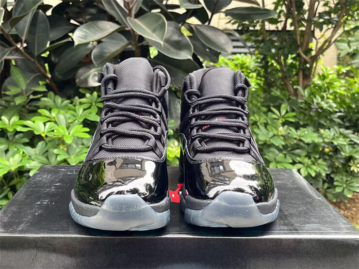 Jordan 11 cap and gown size 7 best sale