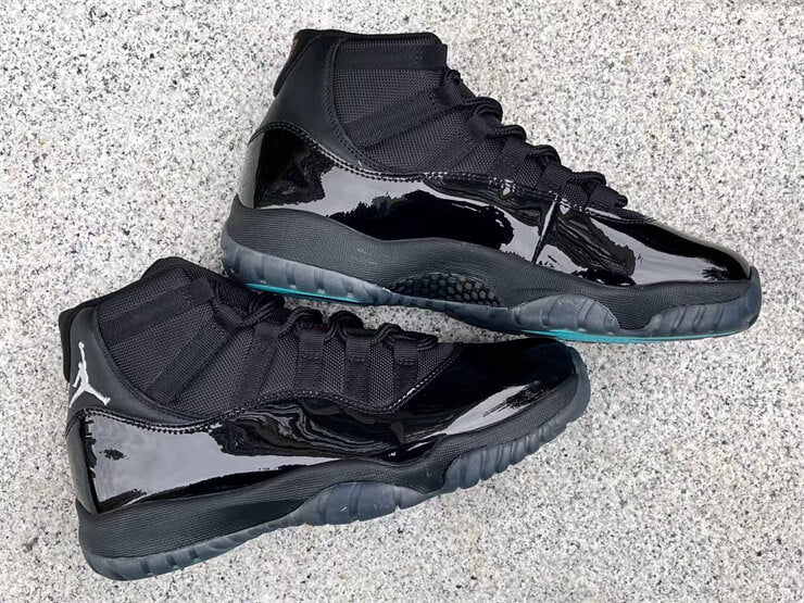 Jordan 11 blackout for sale on sale