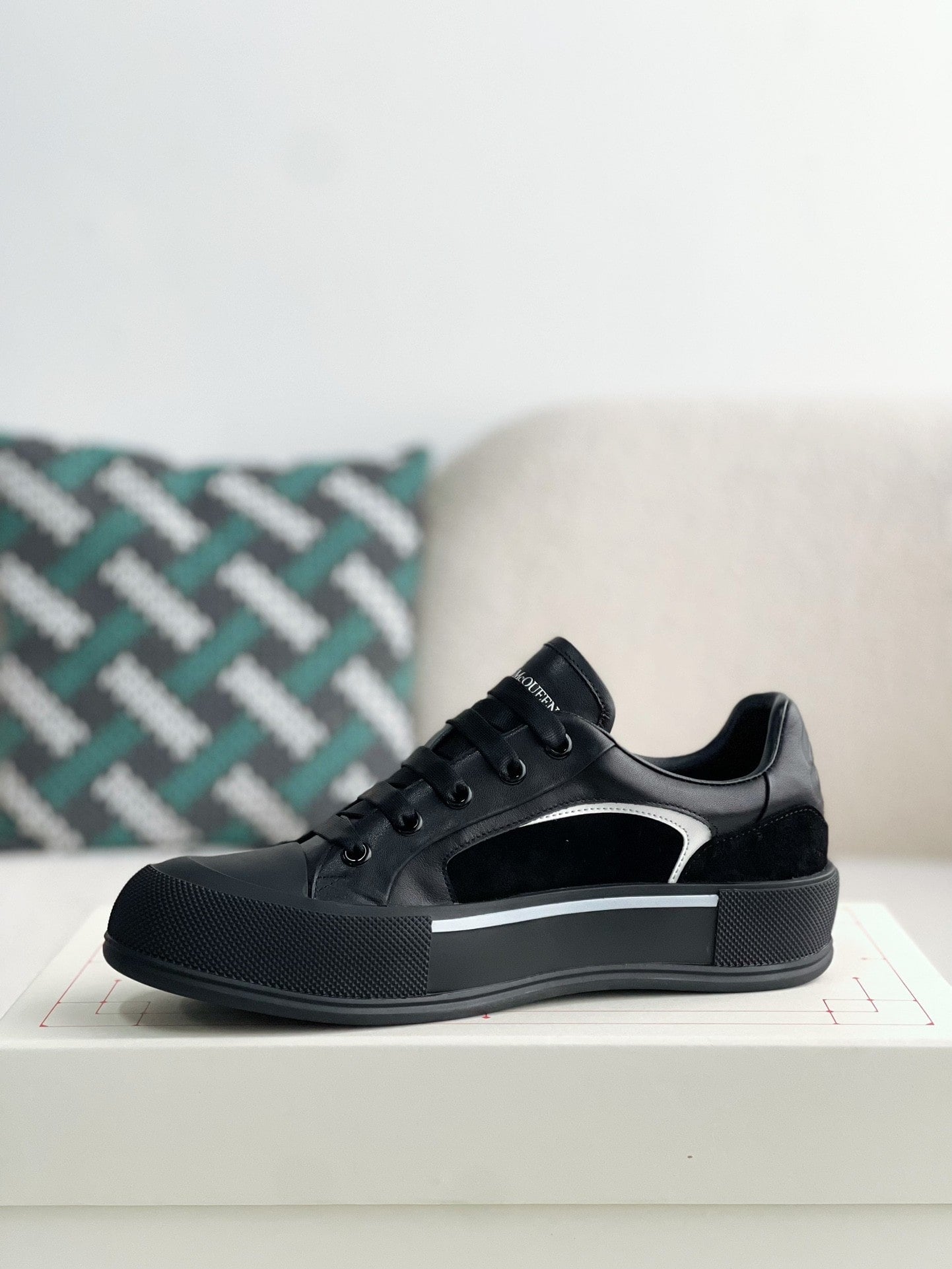 Alexander McQueen Skate Deck Plimsoll Sneakers