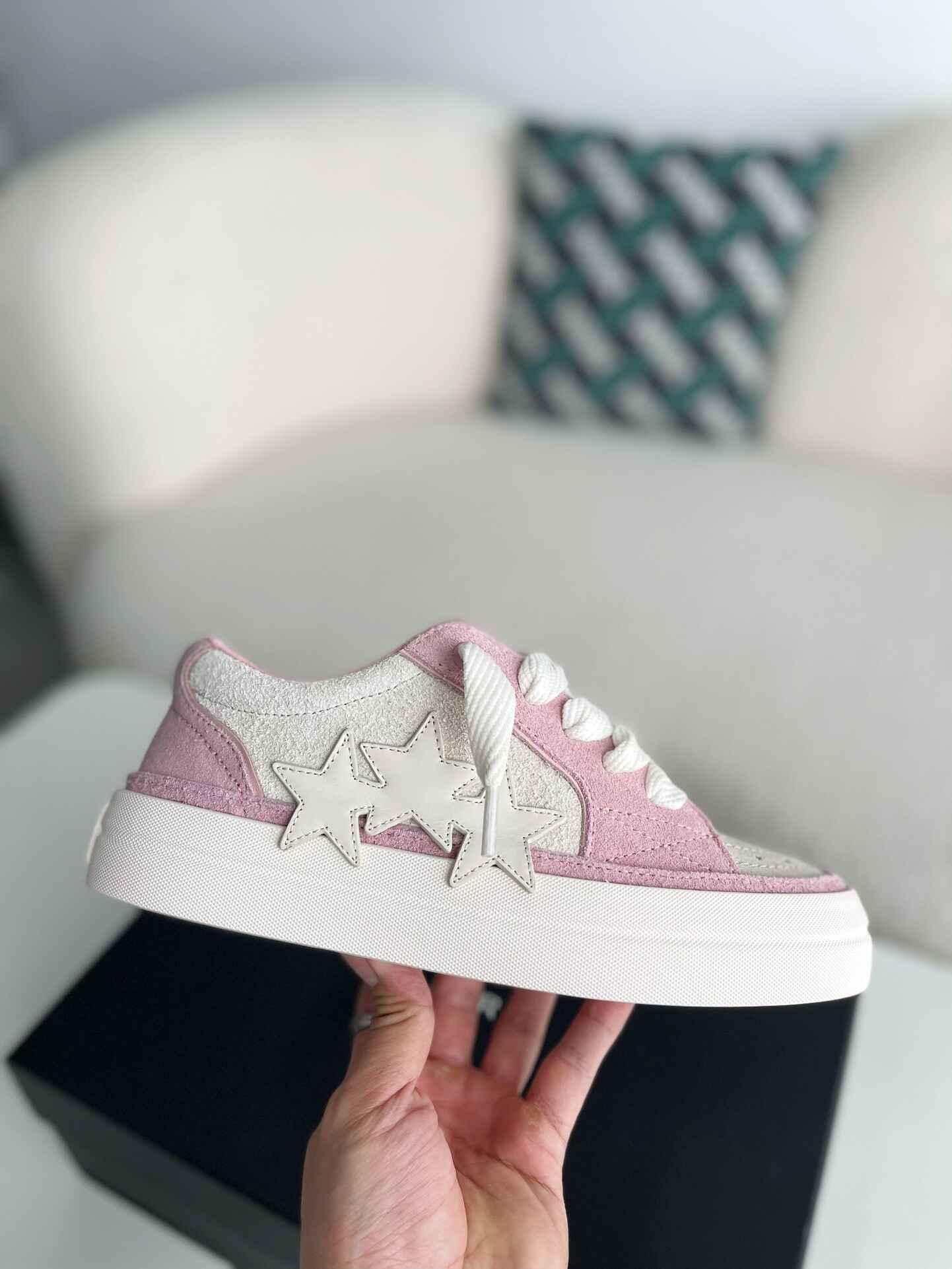 Amiri Star Court Low – Pink & Bone Suede