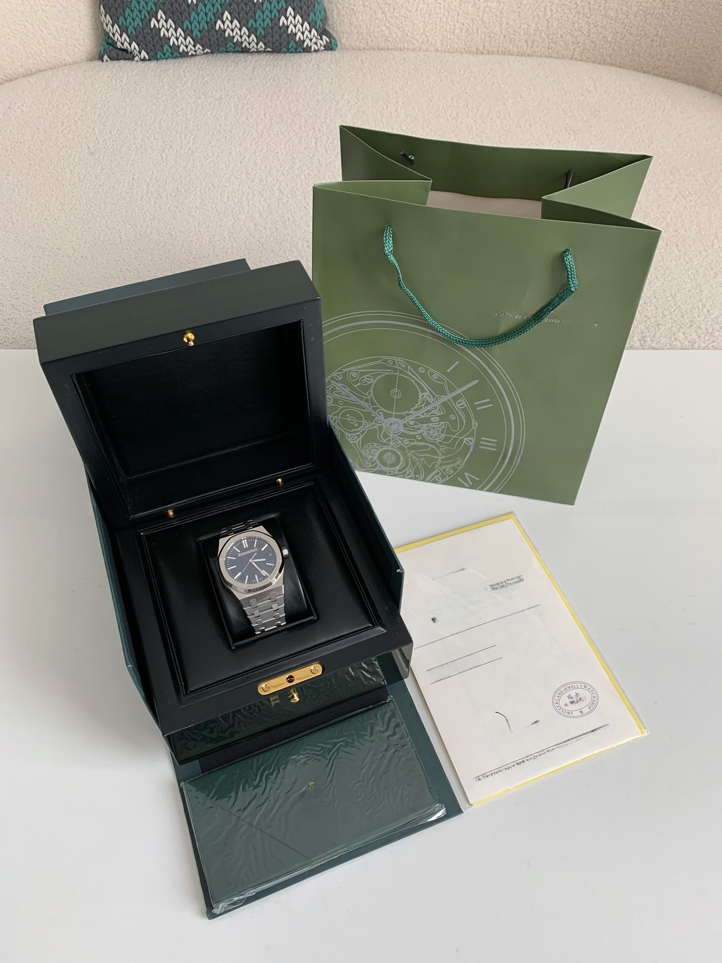 Audemars Piguet Royal Oak Selfwinding Ref. 15510ST – Stainless Steel, Blue "Grande Tapisserie" Dial