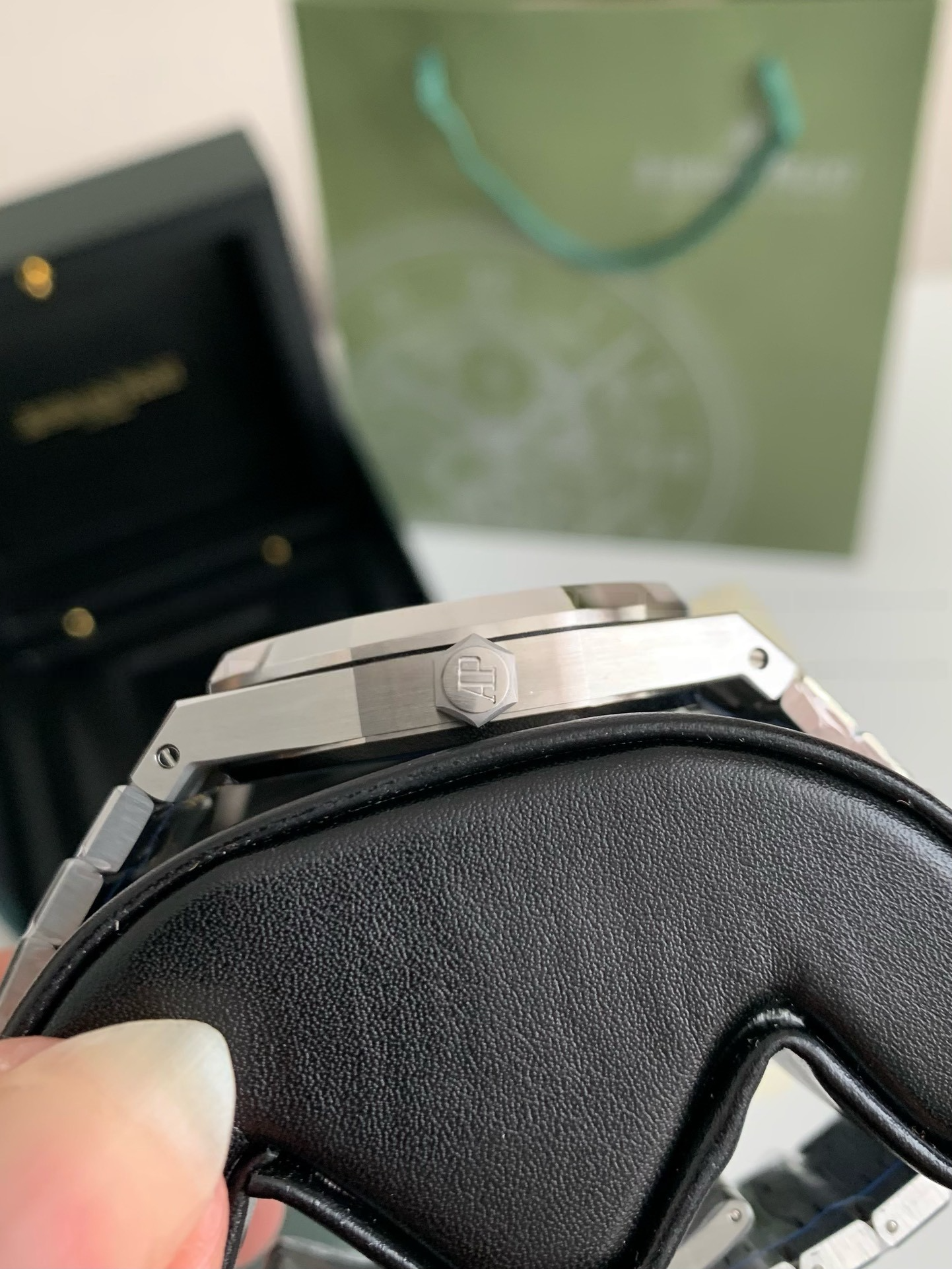 Audemars Piguet Royal Oak Selfwinding Ref. 15510ST – Stainless Steel, Blue "Grande Tapisserie" Dial
