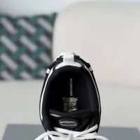 Balenciaga Radar Sneaker – White & Black