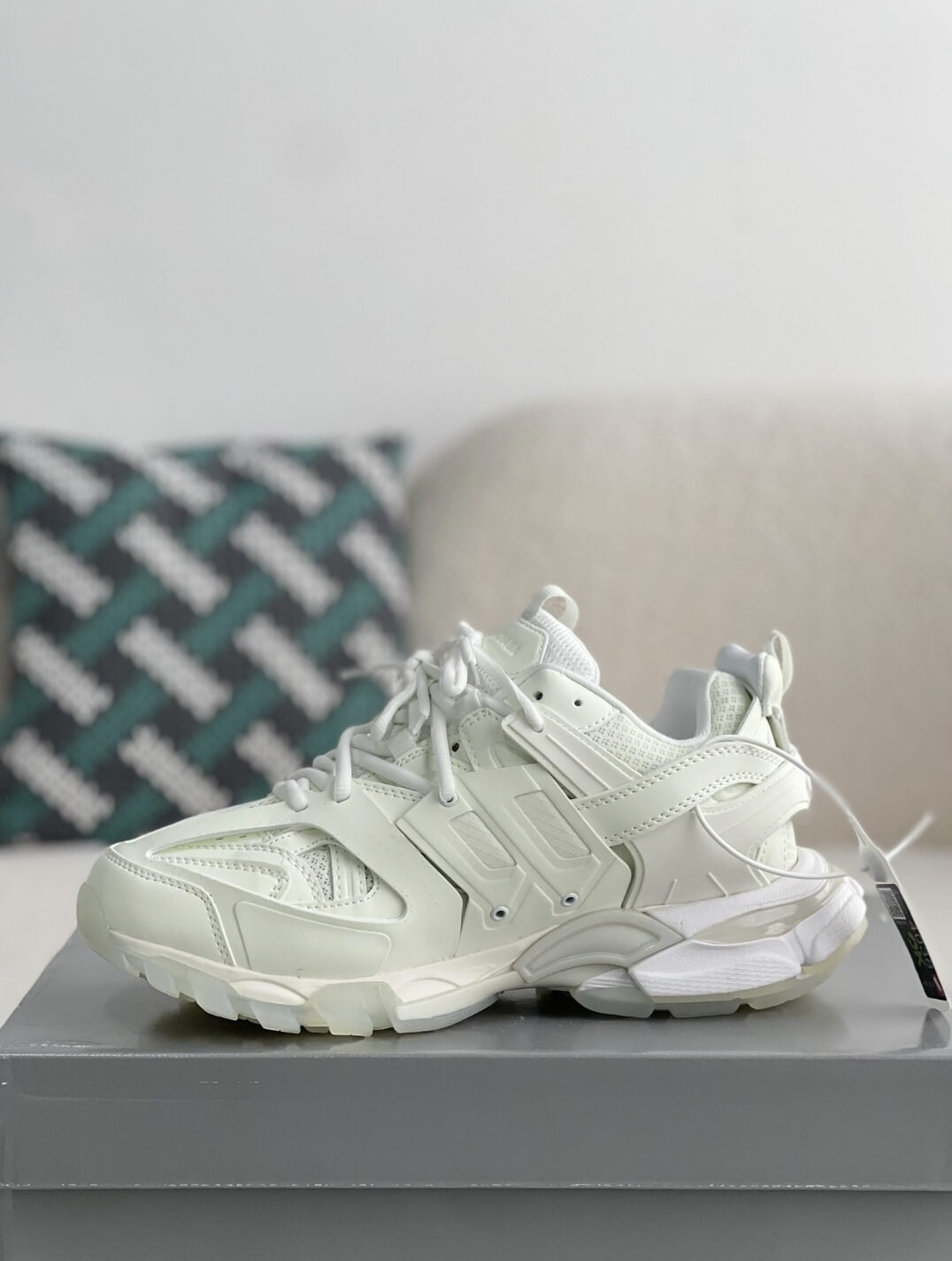 Balenciaga Track.2 Sneaker All White Hollo Shoe