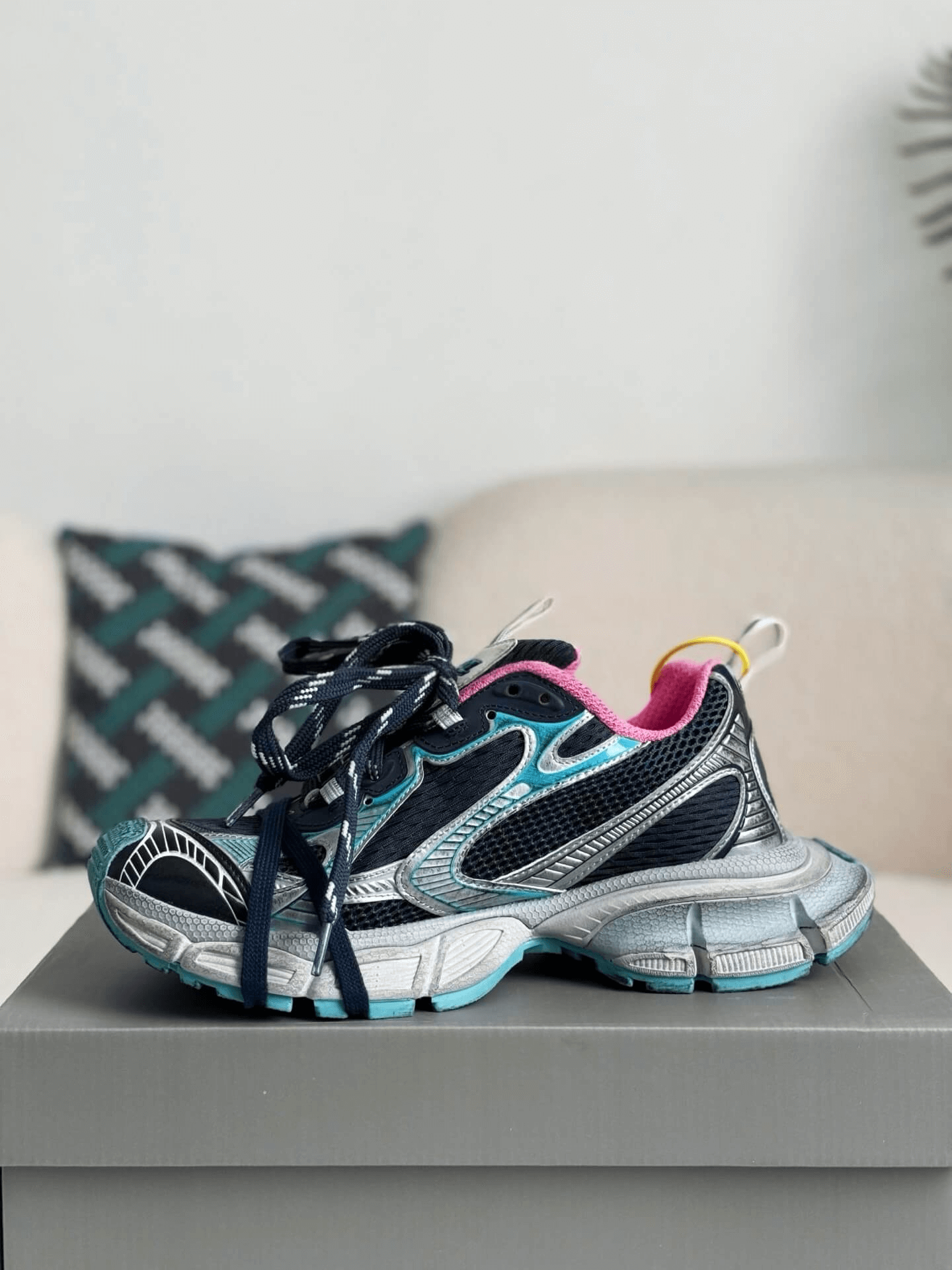 Balenciaga 3XL Sneaker – Navy, Silver & Pink