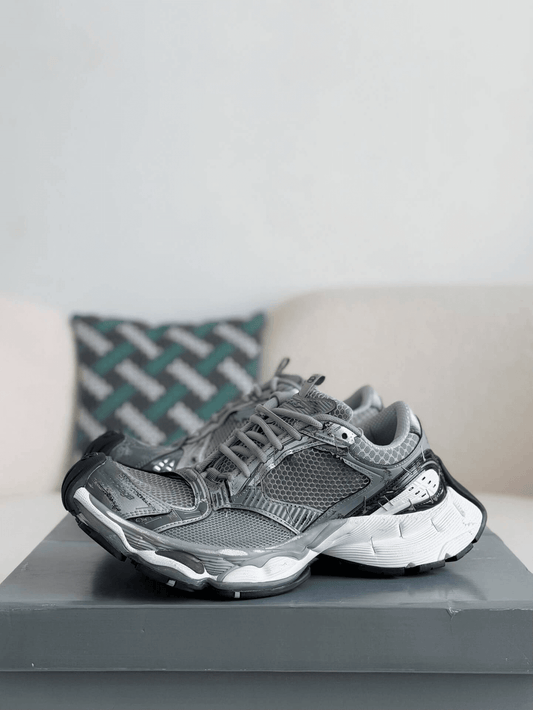 Balenciaga 10XL Sneaker – Grey, Black & White Distressed