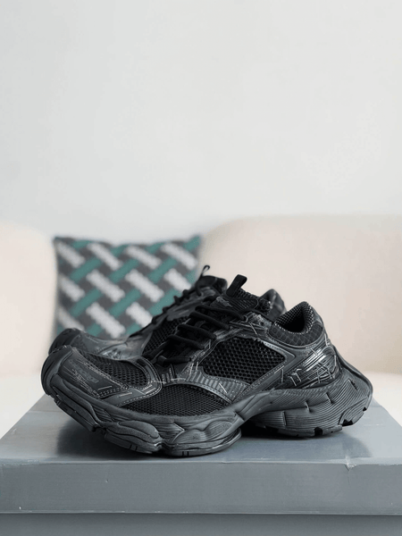 Balenciaga Stapler Trainers in Black – Hollo Shoe