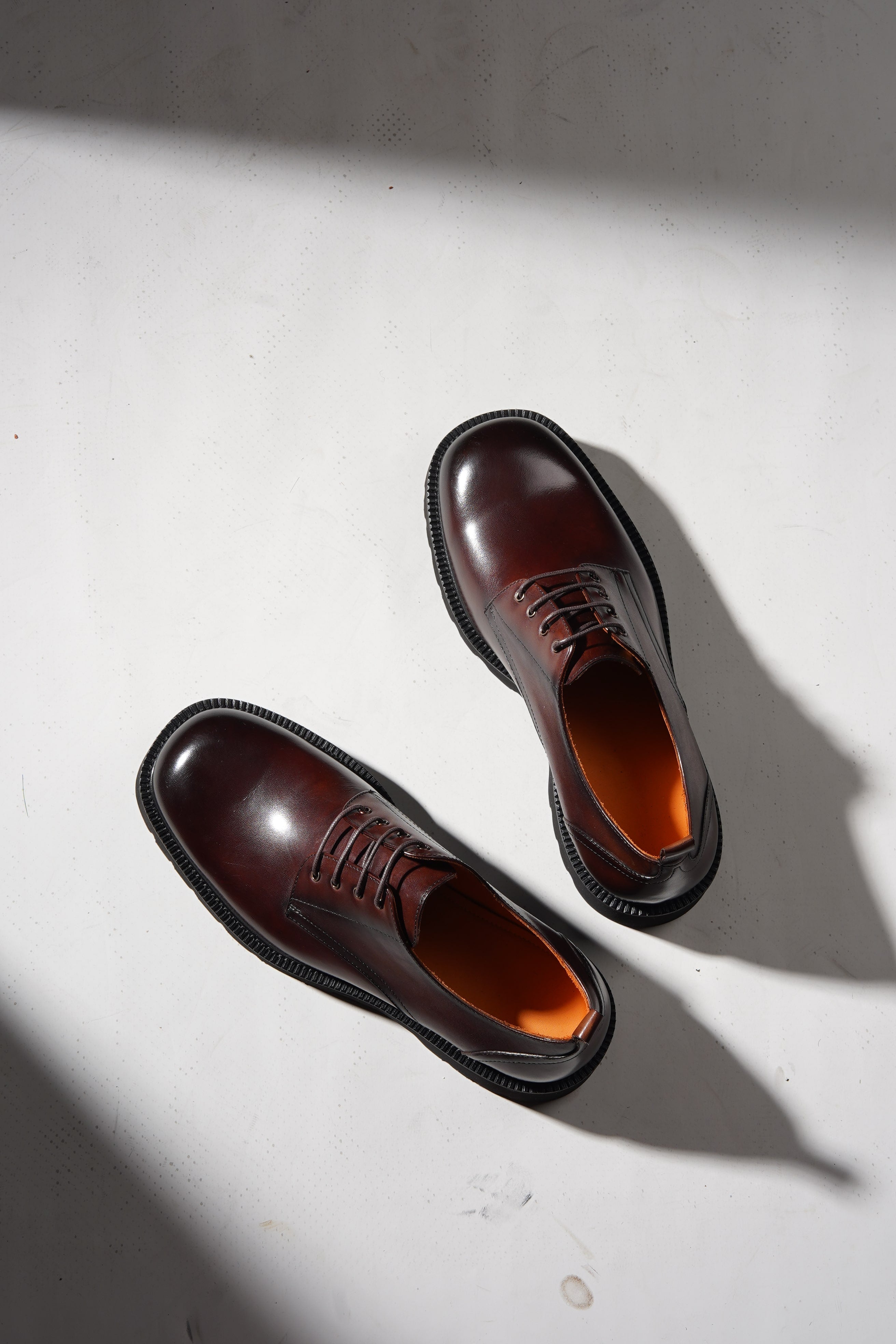 Portofino Plain-Toe Derby — Brown | HolloShoe