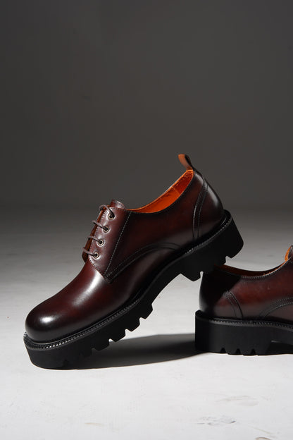Brown Leather Modern Derby Shoes for the Urban Explorer