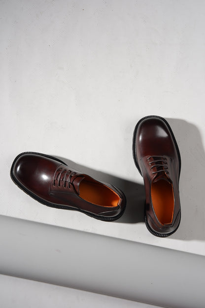 Brown Leather Modern Derby Shoes for the Urban Explorer