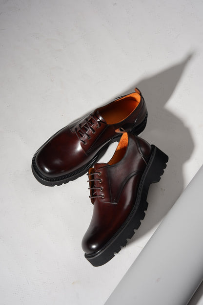 Brown Leather Modern Derby Shoes for the Urban Explorer