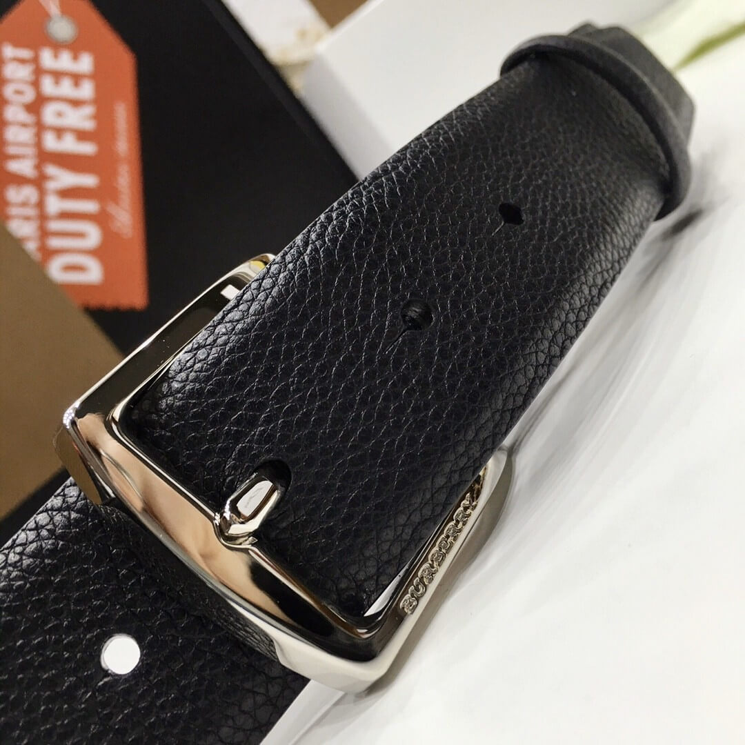 Burberry Black Grained Leather Joe Buckle Belt with Polished