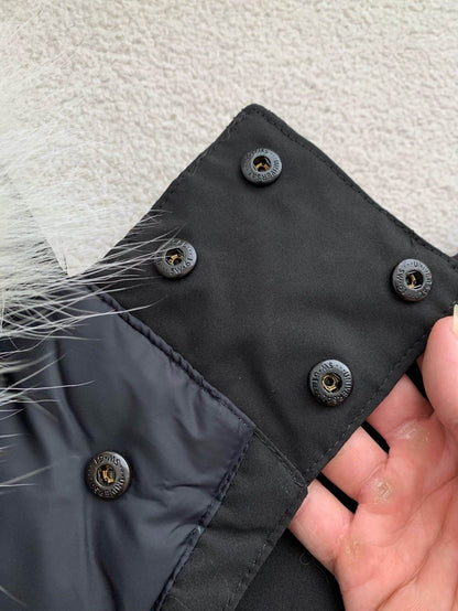 Canada Goose Wyndham Parka Black Down Jacket