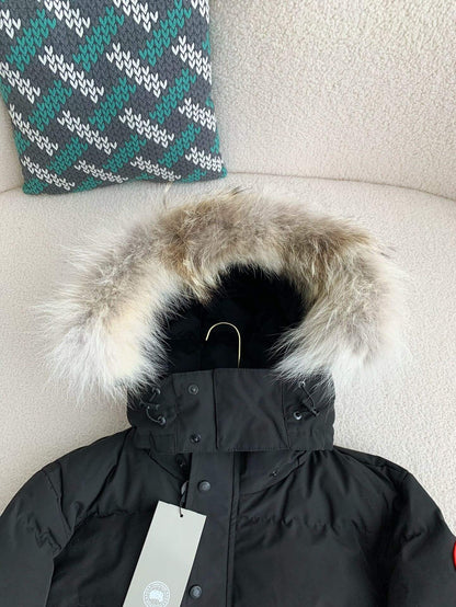 Canada Goose Wyndham Parka Black Down Jacket