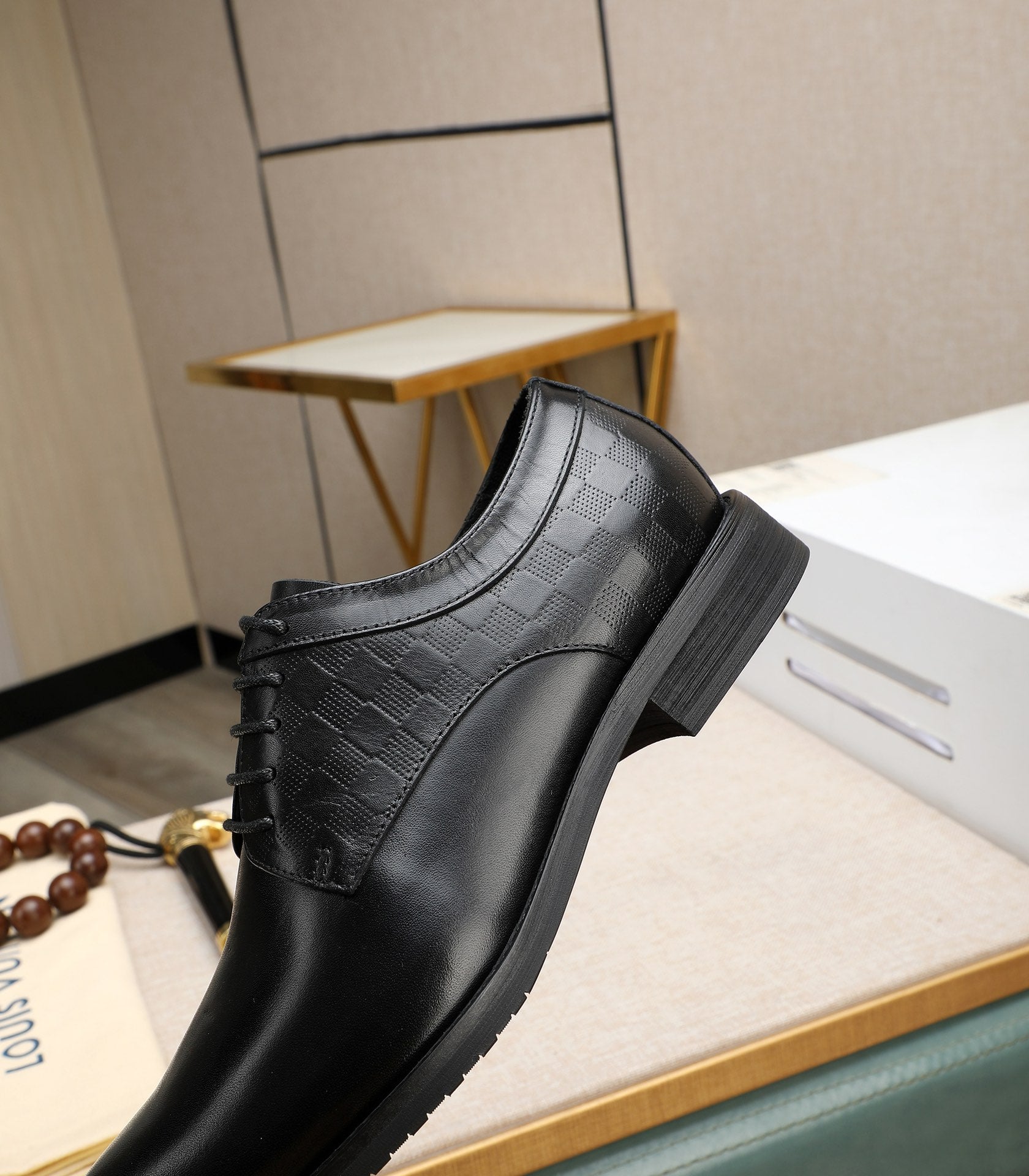 black and silver dress shoes Snakeskin Men's Leather Metal Pointy Toe Formal Oxfords Oversize OL With a timeless design that effortlessly transitions from boardroom to casual weekend outings Mens Pointy Toe Silver Shoes