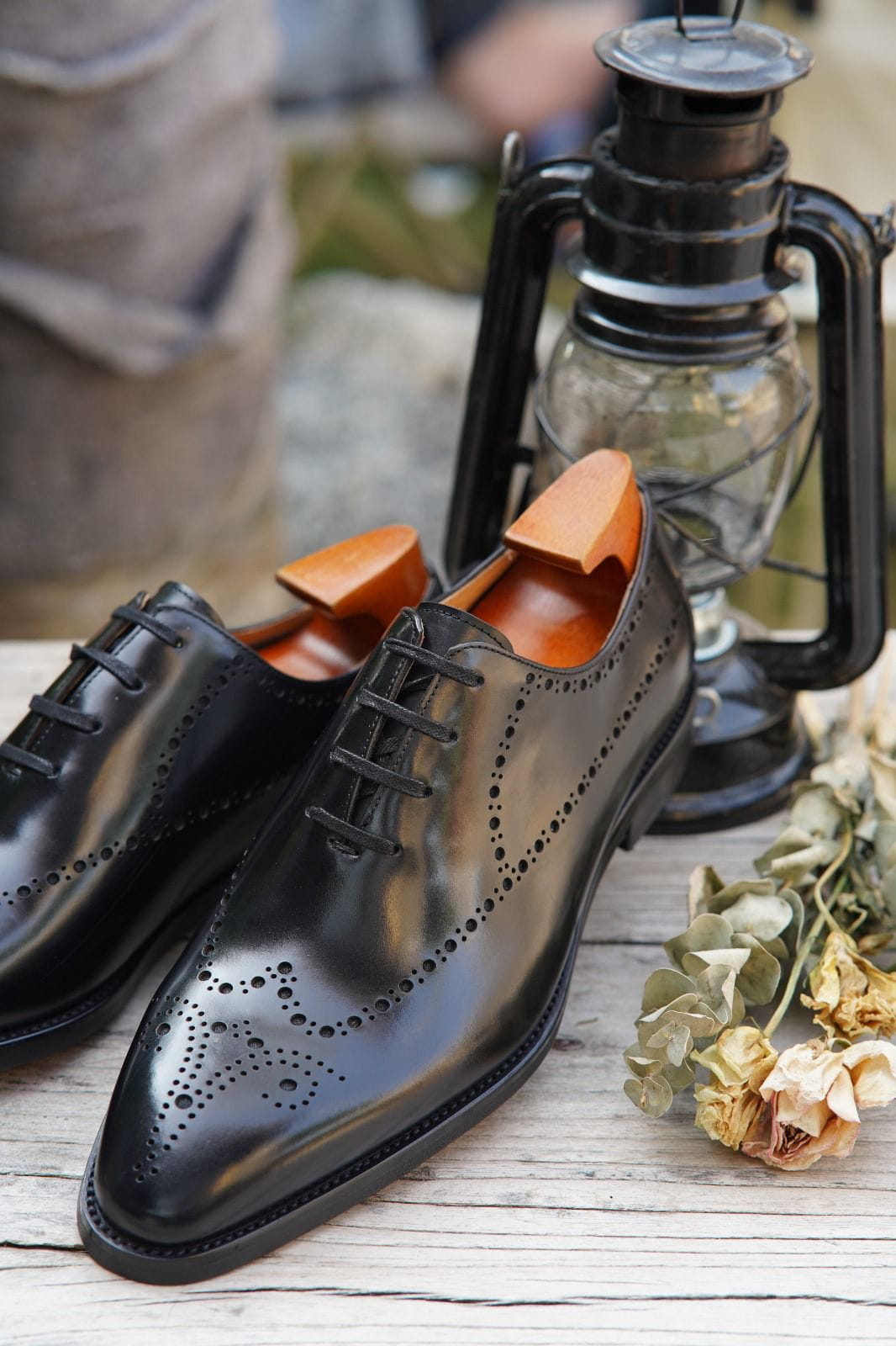 Classic Black Brogue Oxford Dress Shoes for Formal & Professional Elegance