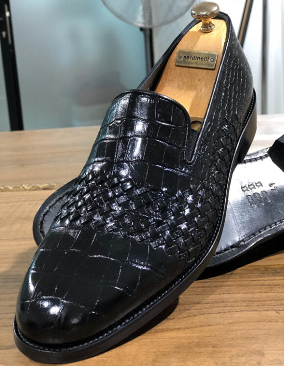 Classic Black Calf Leather Loafers for Formal & Semi-Formal Wear – side view with shoe tree, showcasing premium calf leather and polished look.