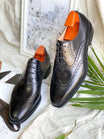 Classic Black Wingtip Oxford Brogues for Business & Formal Occasions