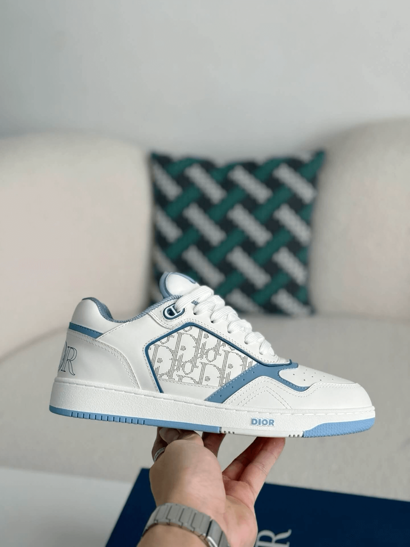 Dior B27 Low-Top Sneaker White and Light Blue Smooth Calfskin with White Dior Oblique Jacquard Panel